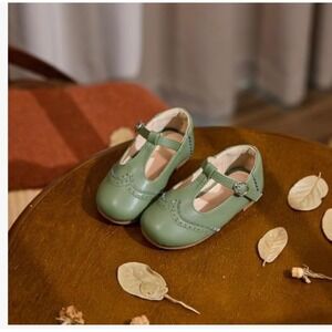 Thee Bron Mary Jane Shoes Kids Size 8 Green New Scalloped T-Strap Dress Flats